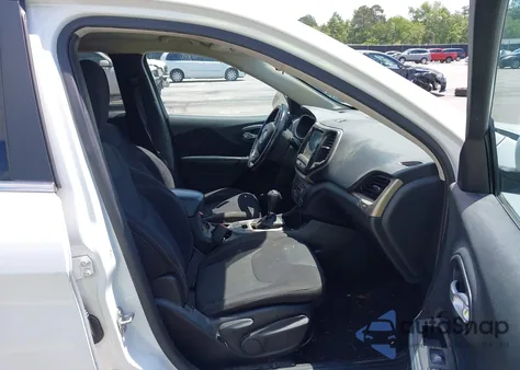 2016 Jeep Cherokee Latitude из США, поврежденный, VIN 1C4PJLCB0GW291357